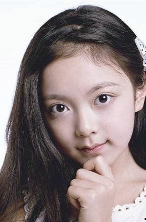 杨乐儿个人资料,才华横溢的年轻歌手，音乐之路上的璀璨星辰