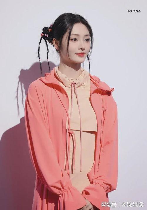 明星周洁琼图片,星光熠熠，时尚女神的优雅风采